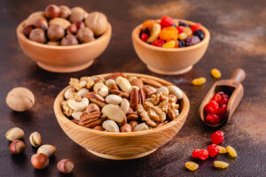 healthy,snack,of,nuts,and,dried,fruit.
