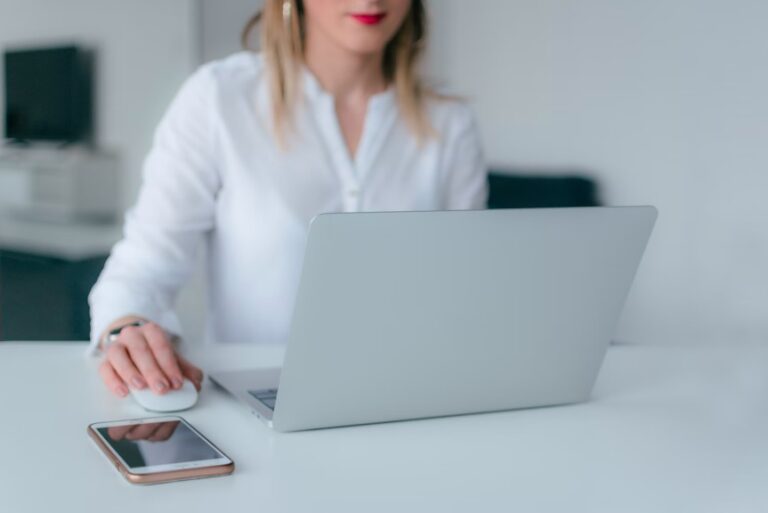 01 credite rapide pentru mame o solutie riscanta pentru cheltuieli neprevazute