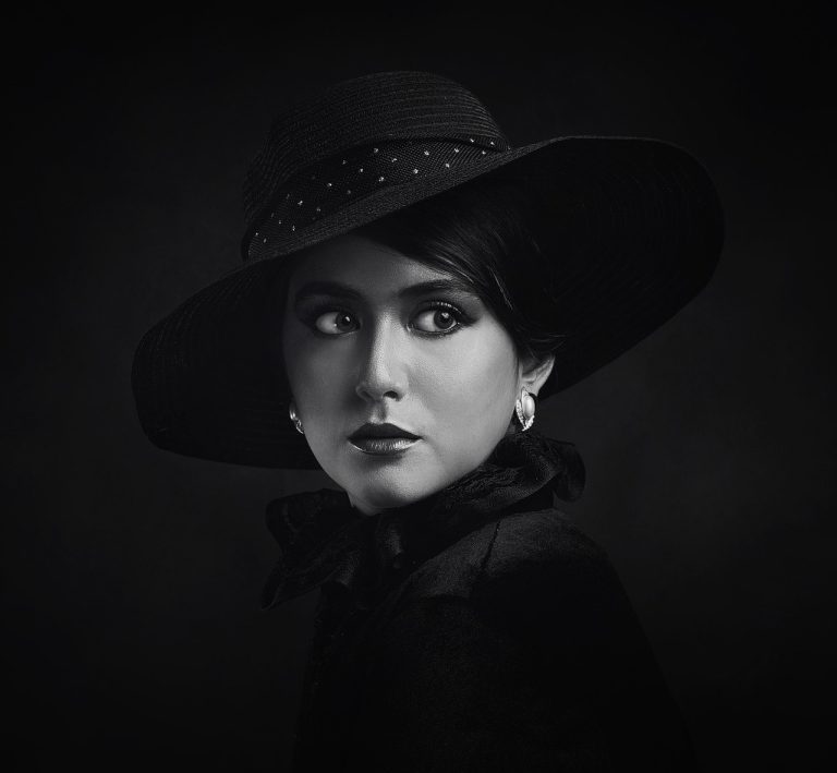 cati ani are laura cosoi