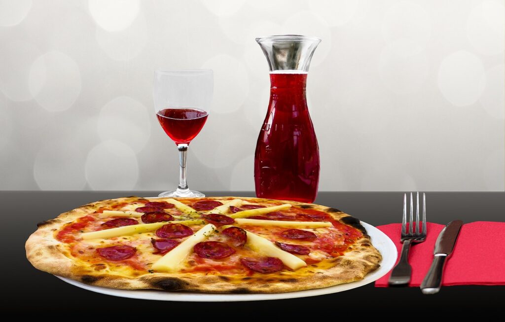 cate calorii are o felie de pizza